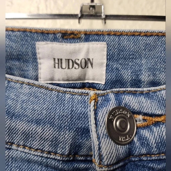 Women's Hudson Distressed Ankle Krista Super Skinny in Tampa Wash Size 27 - Picture 4 of 11